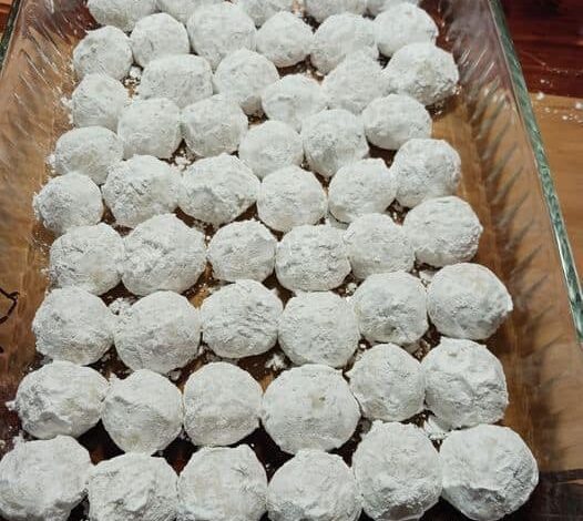 My boyfriend grew up in Kentucky so when came across this recipe looking for a bday treat I knew I had to try this recipe