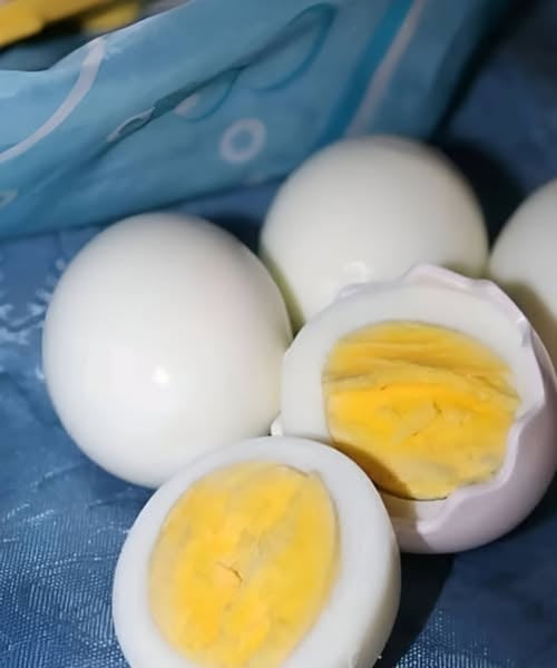 Boiled Eggs vs. Fried Eggs: Which Makes the Healthiest Breakfast Choice?