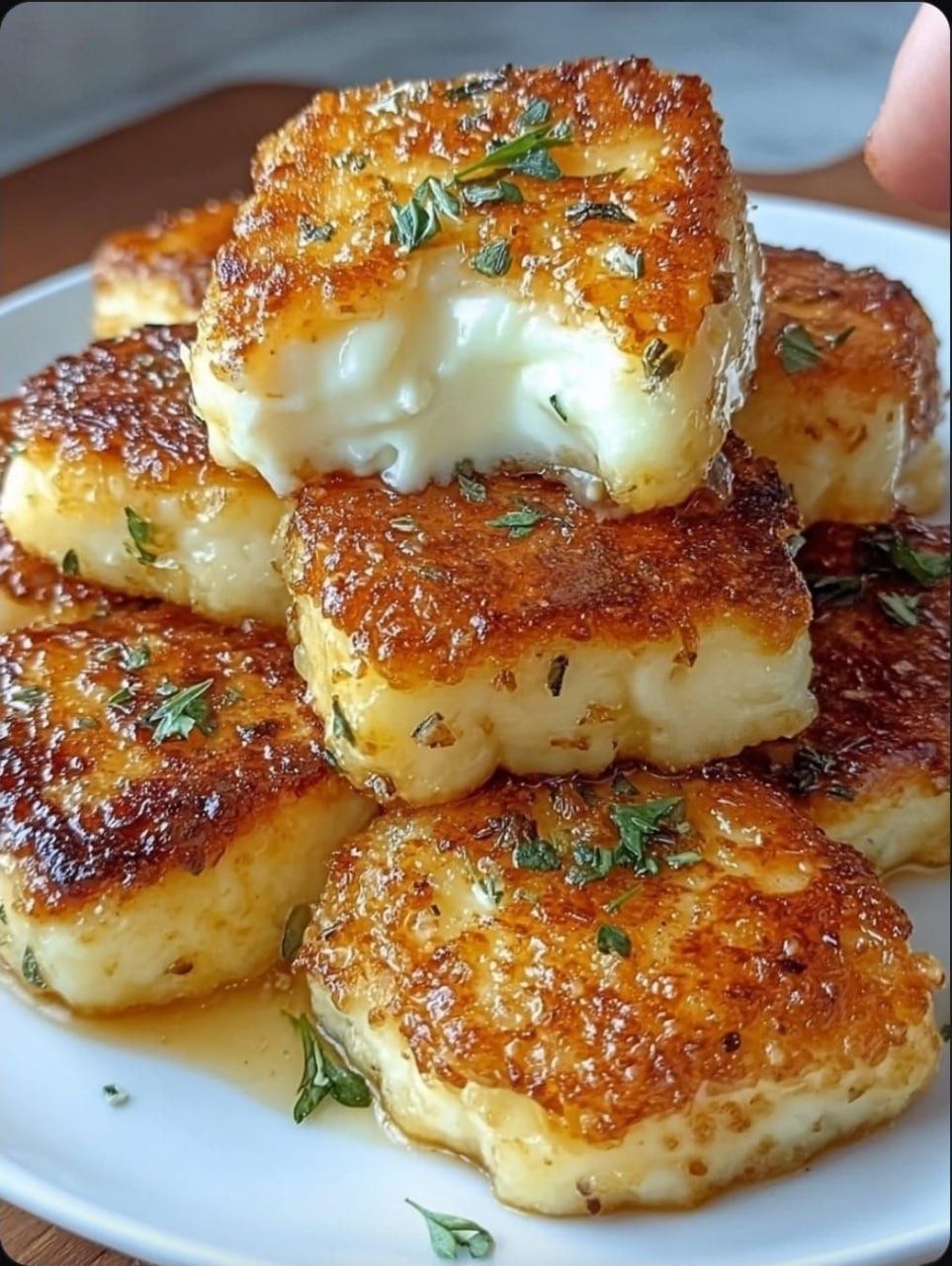 3-Ingredient Pan-Fried Halloumi