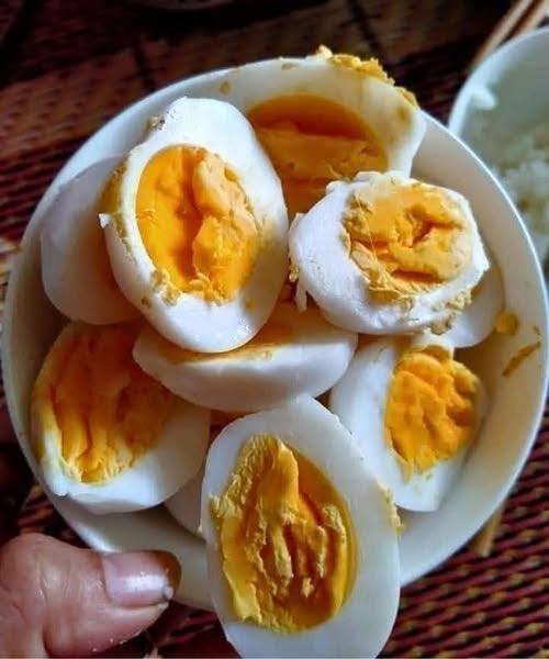 Is Eating Eggs Every Day Safe?