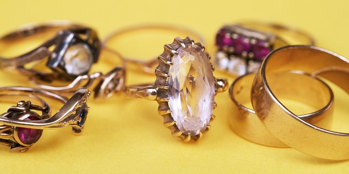 My Stepson’s Fiancée Stole My Late Wife’s Jewelry and Flaunted It Online – I Took Action Immediately