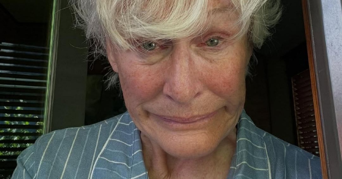 Legendary Actress Looks Unrecognizable in Recent Photo!: Can You Recognize Her?